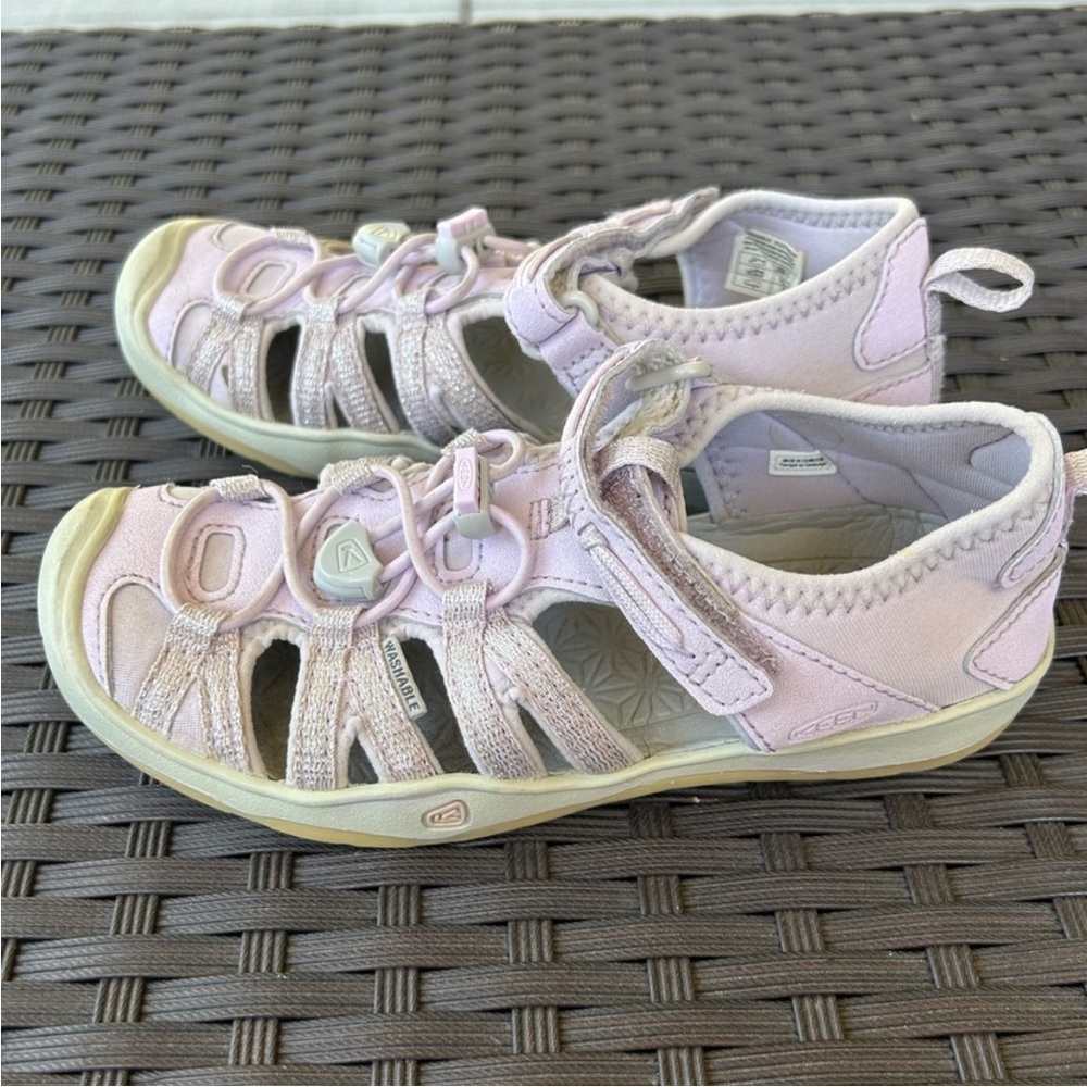KEEN Kids' light purple water shoes